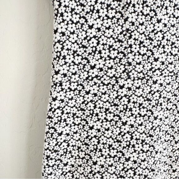 Michael Kors Floral Knit Jacquard Flounce Flare Black White Dress Size L - Picture 12 of 14